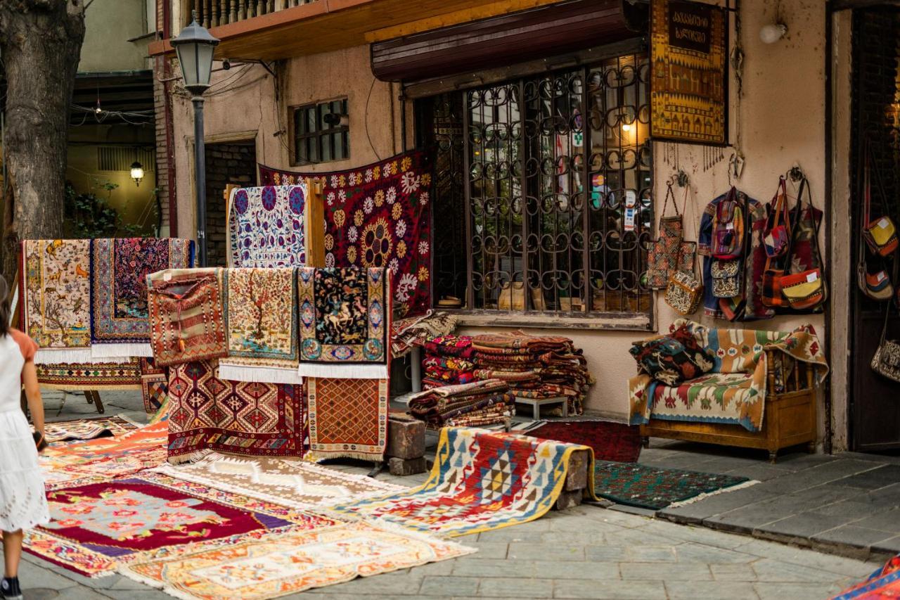 Appartamento Heart Of The Old Tbilisi Esterno foto